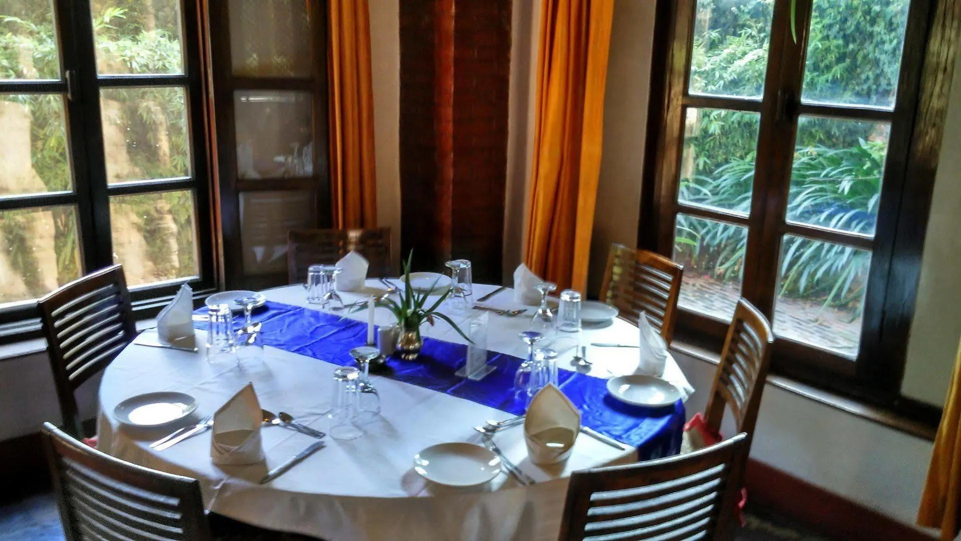 Hotel Vajra Kathmandu 2*,  Nepal